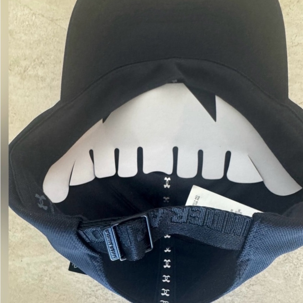 Under Armour Women's Black Adjustable Hat - Picture 8 of 8